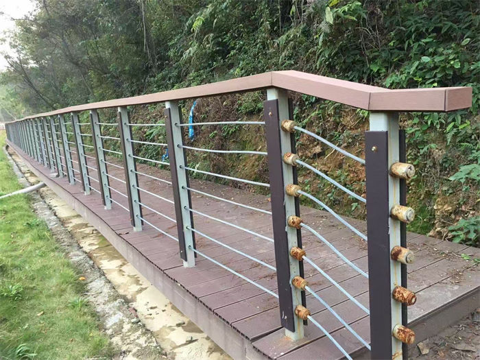 定制波形护栏