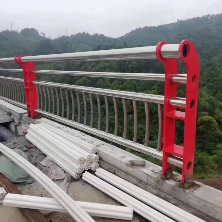 桥梁护栏防撞钢护栏品质做服务