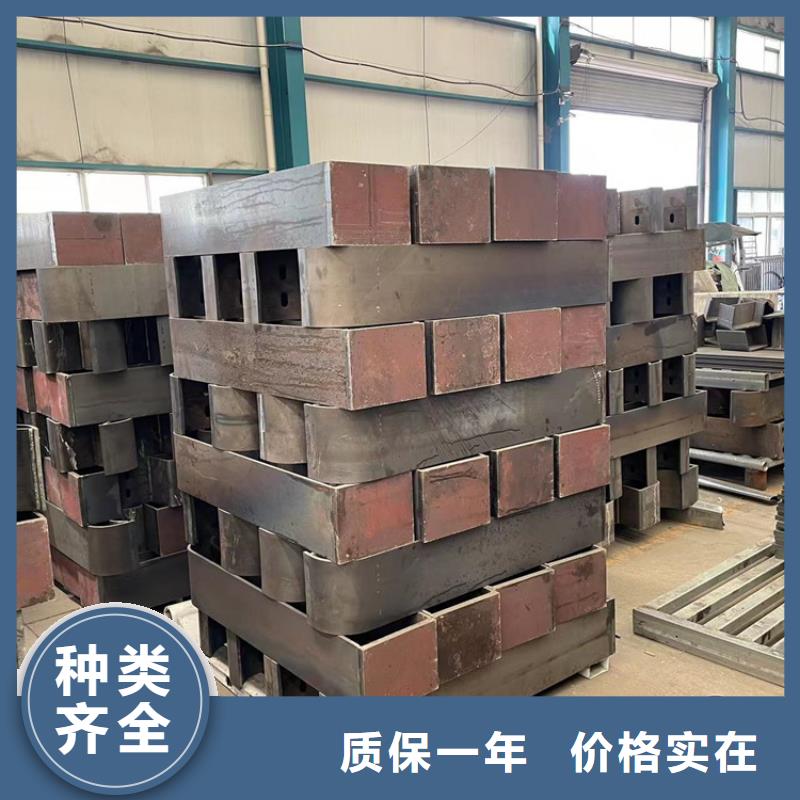 道路防撞护栏,不锈钢立柱厂家直销货源充足细节之处更加用心