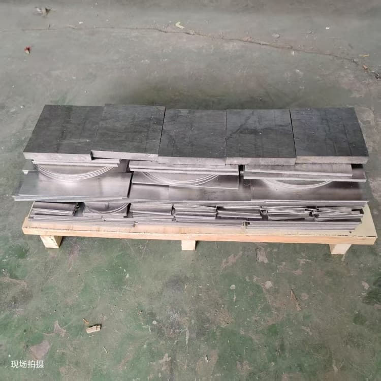 工业铅皮产品实物图